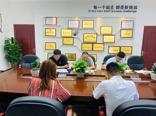 廣南公司機關(guān)黨支部召開“不忘初心、牢記使命”主題教育專題組織生活會IMG_5476(20190926-183220).jpg