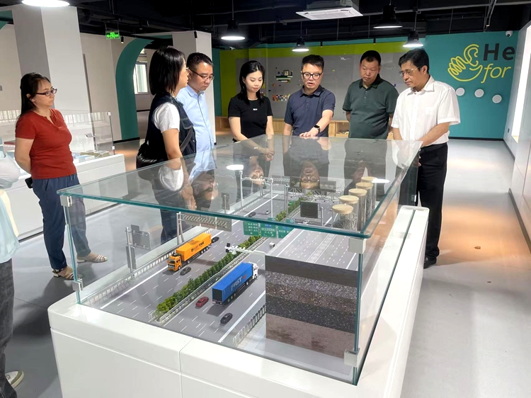 20250509川高公司營運管理部副部長盛鵬一行赴川西公司調(diào)研（1）_副本.jpg